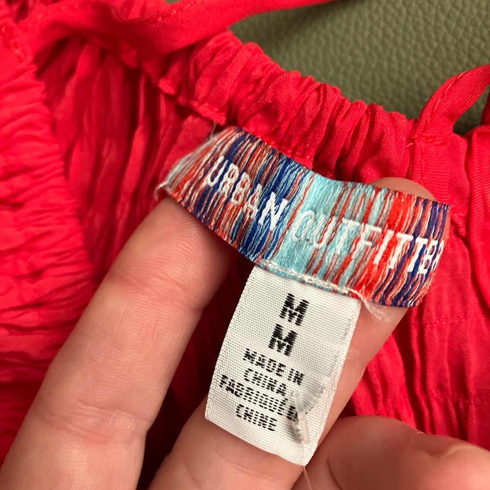 NWT Urban Outfitters Red Smocked Lace-Up Peasant Crop Top Balloon Sleeve M - Picture 5 of 7